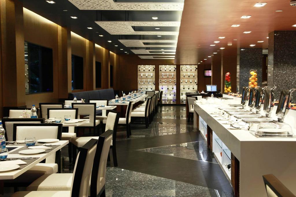 Radha Regent, Chennai Hotel Eksteriør billede